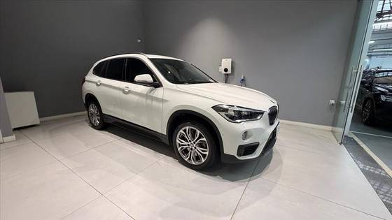 BMW X1 2.0 16V TURBO ACTIVEFLEX SDRIVE20I 4P AUTOMÁTICO BMW X1 2.0 16V TURBO ACTIVEFLEX SDRIVE20I 4P AUTOMÁTICO